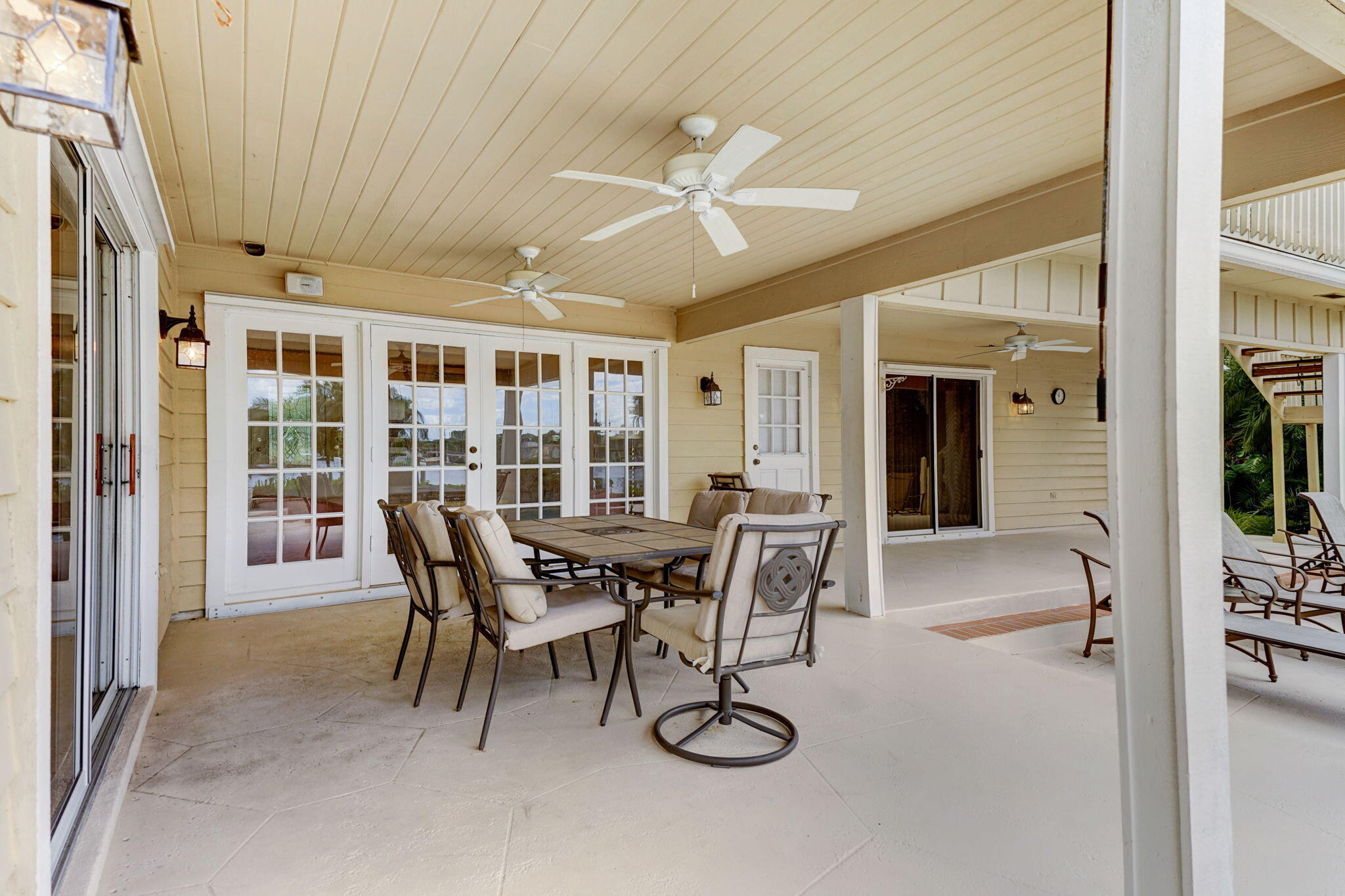 18761 SE River Ridge Road