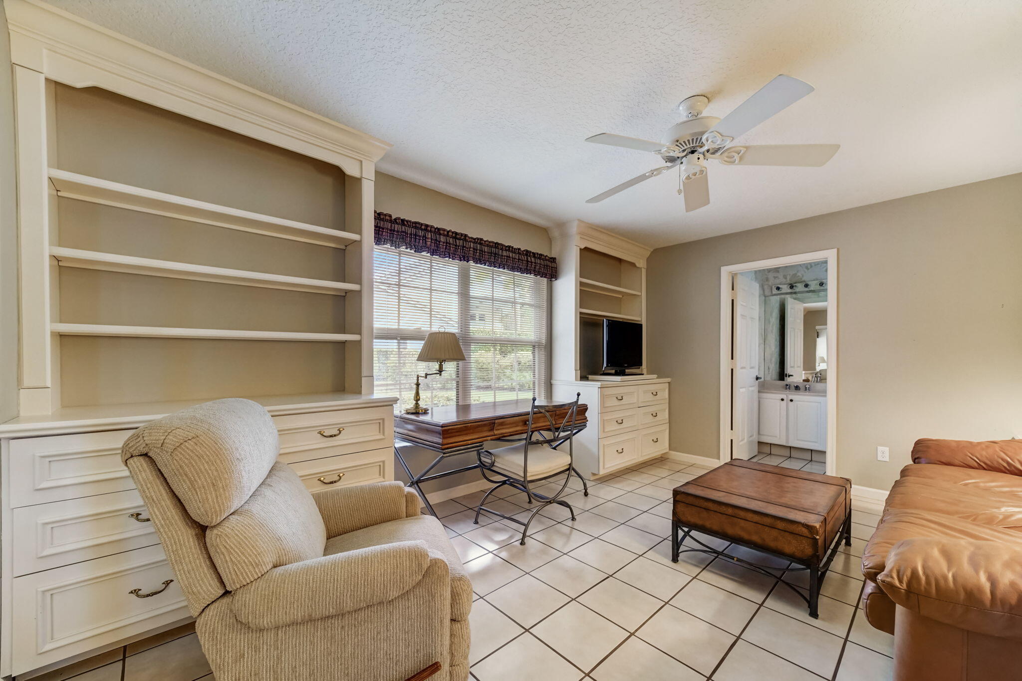 18761 SE River Ridge Road