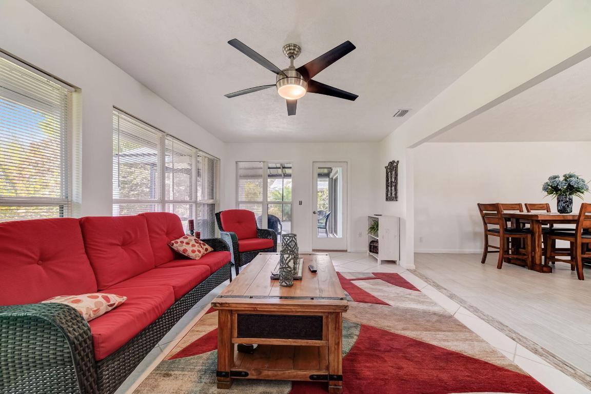 8920 SE Eaglewood Way