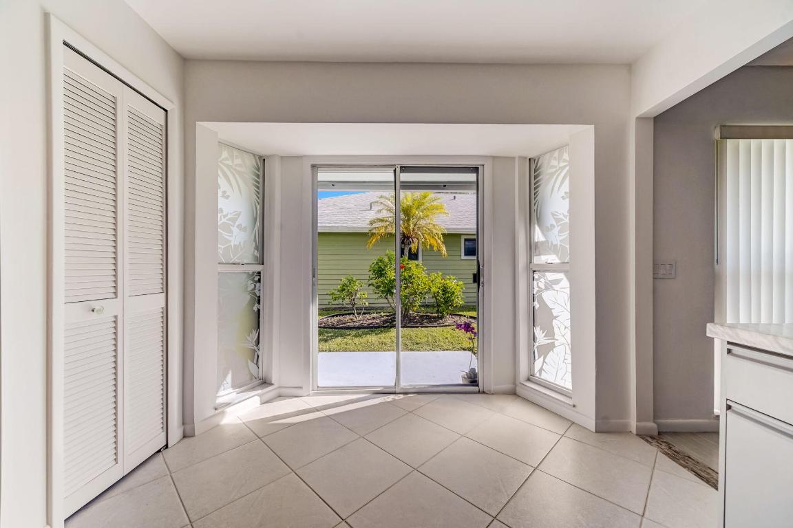 8920 SE Eaglewood Way