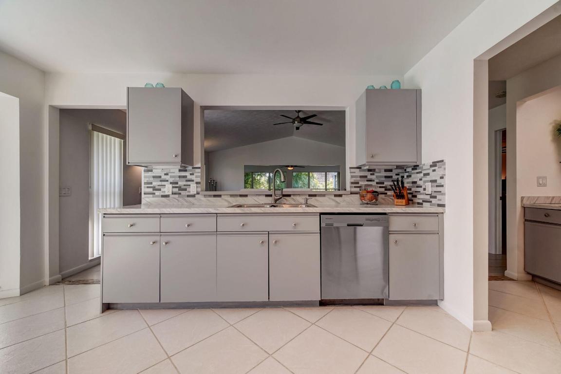 8920 SE Eaglewood Way