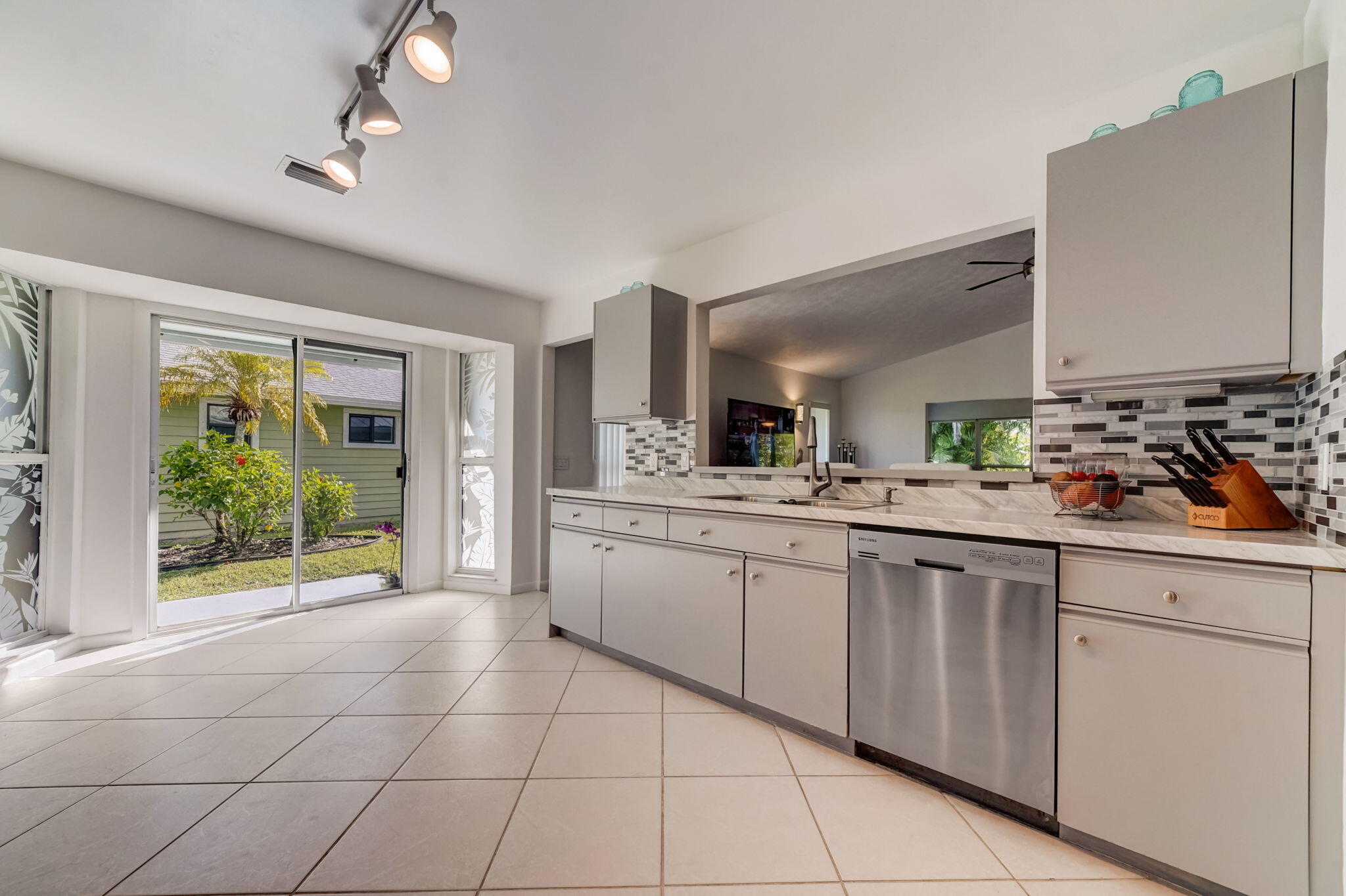 8920 SE Eaglewood Way