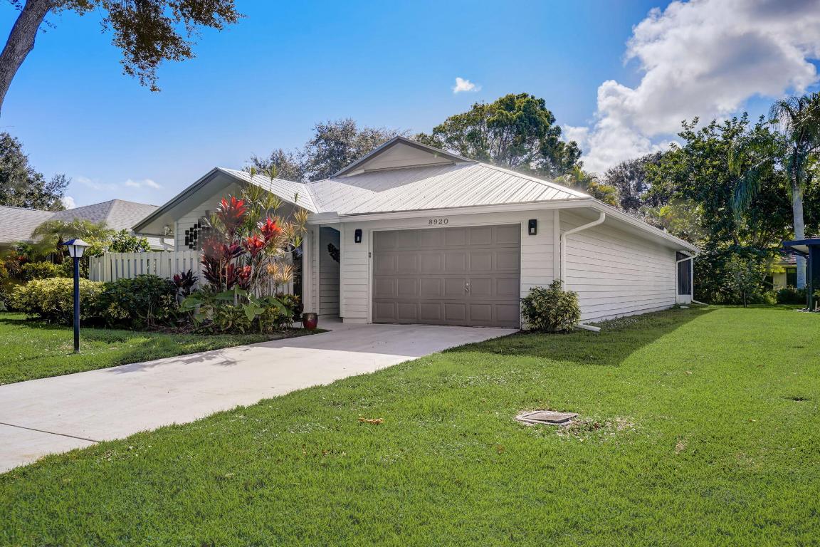 8920 SE Eaglewood Way