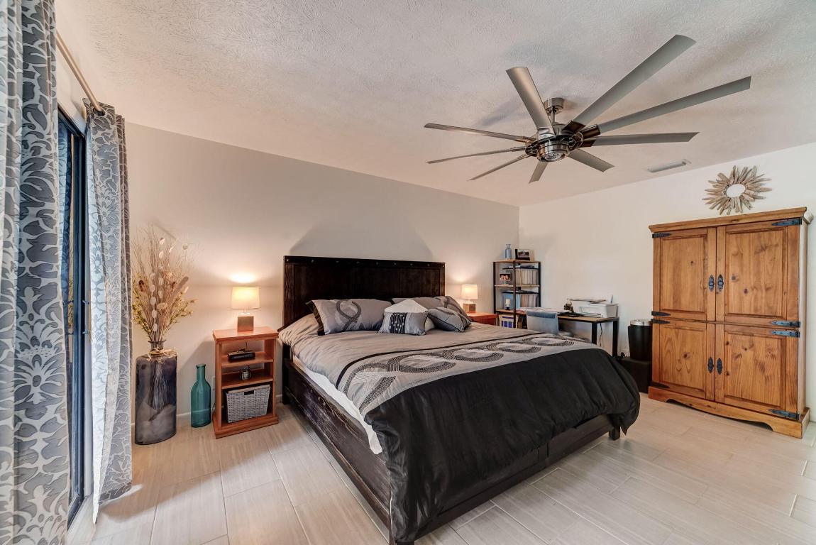 8920 SE Eaglewood Way