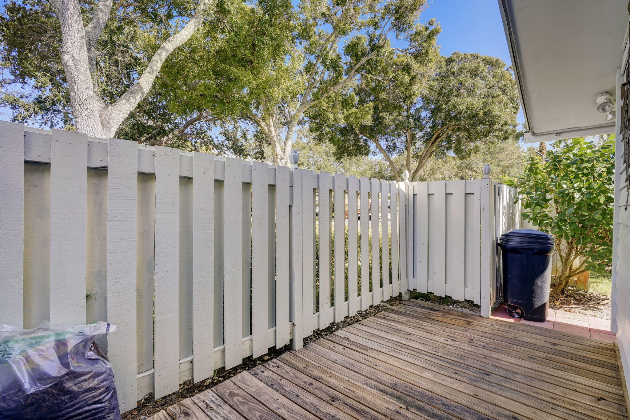 8920 SE Eaglewood Way