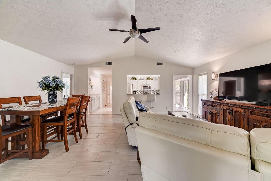 8920 SE Eaglewood Way