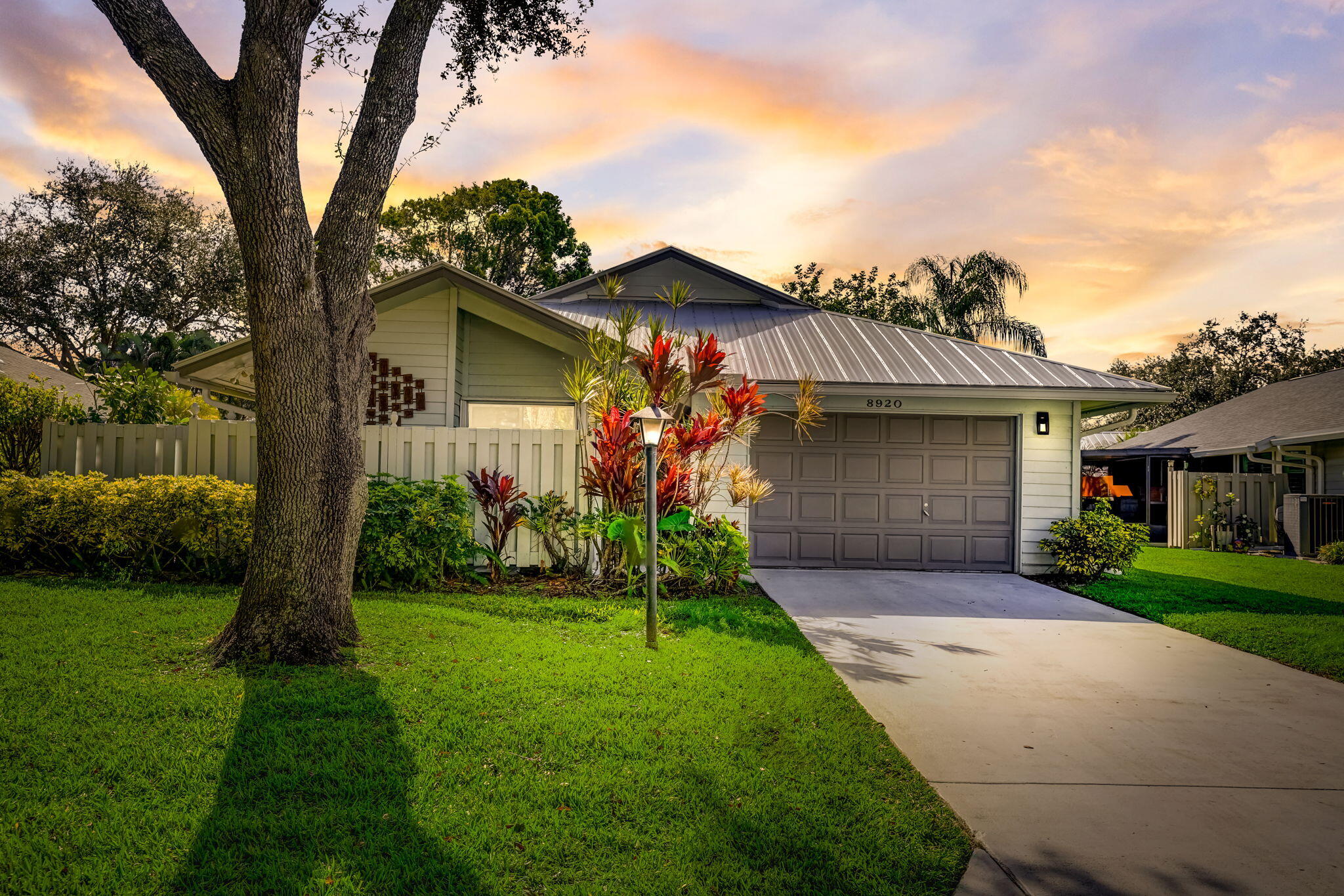 8920 SE Eaglewood Way