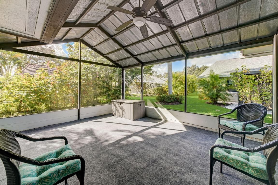 8920 SE Eaglewood Way