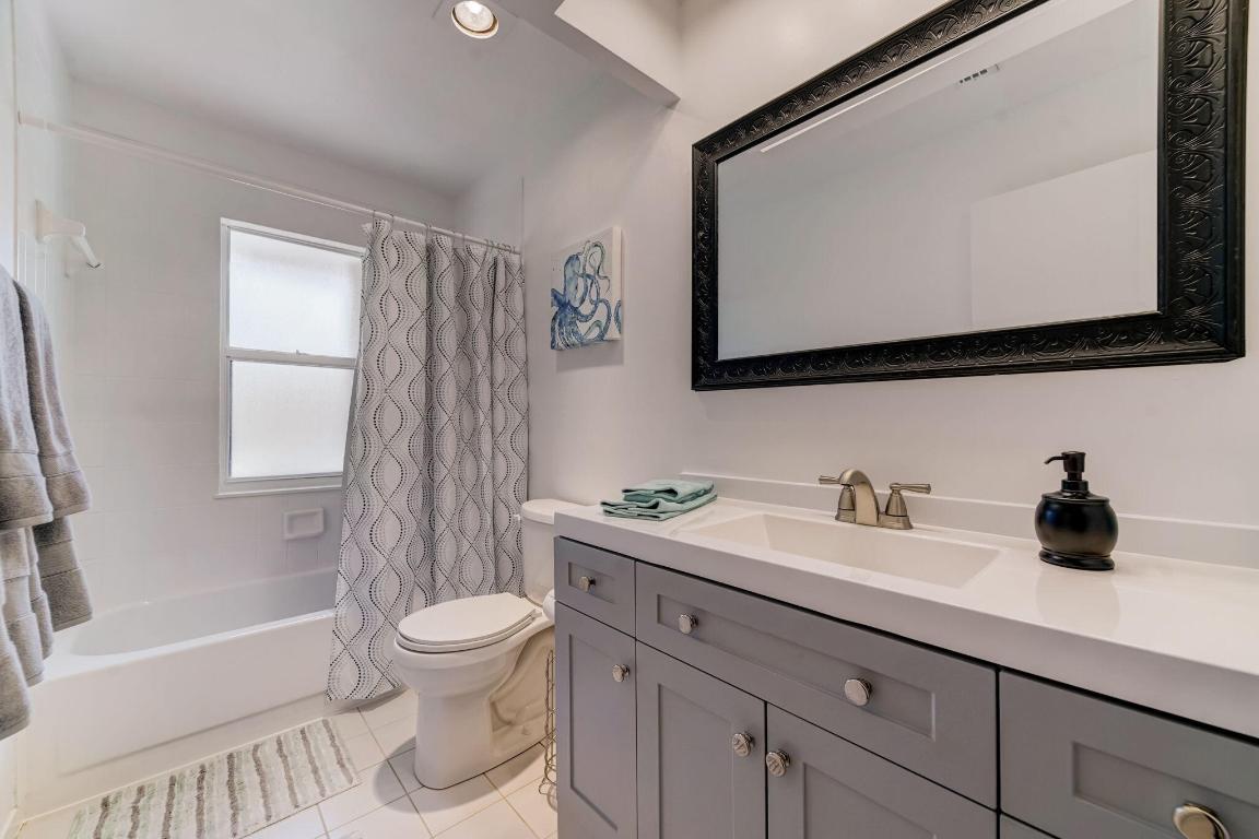 8920 SE Eaglewood Way