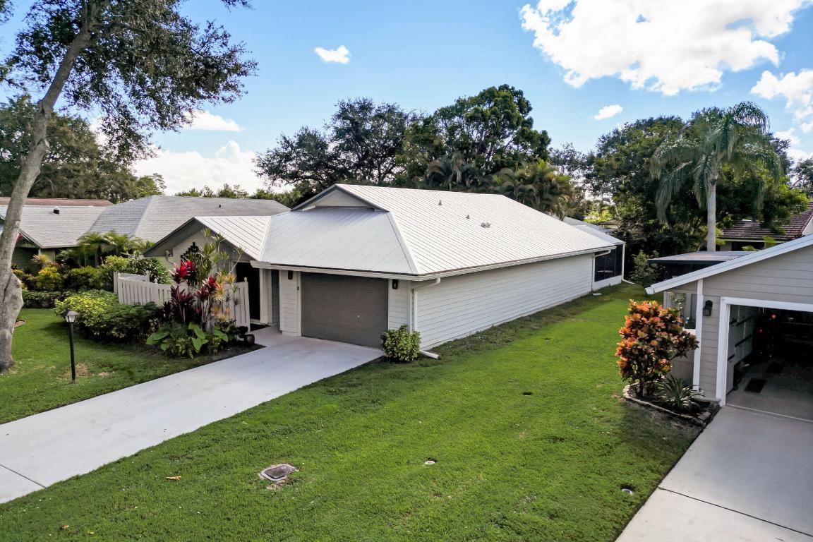 8920 SE Eaglewood Way