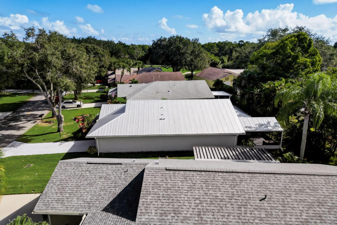 8920 SE Eaglewood Way