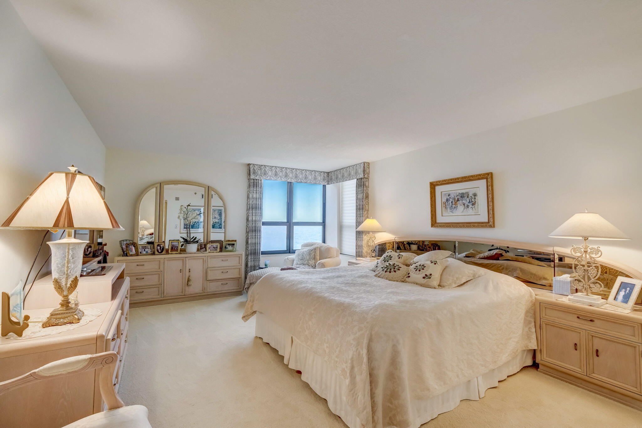 19670 Beach Road C513