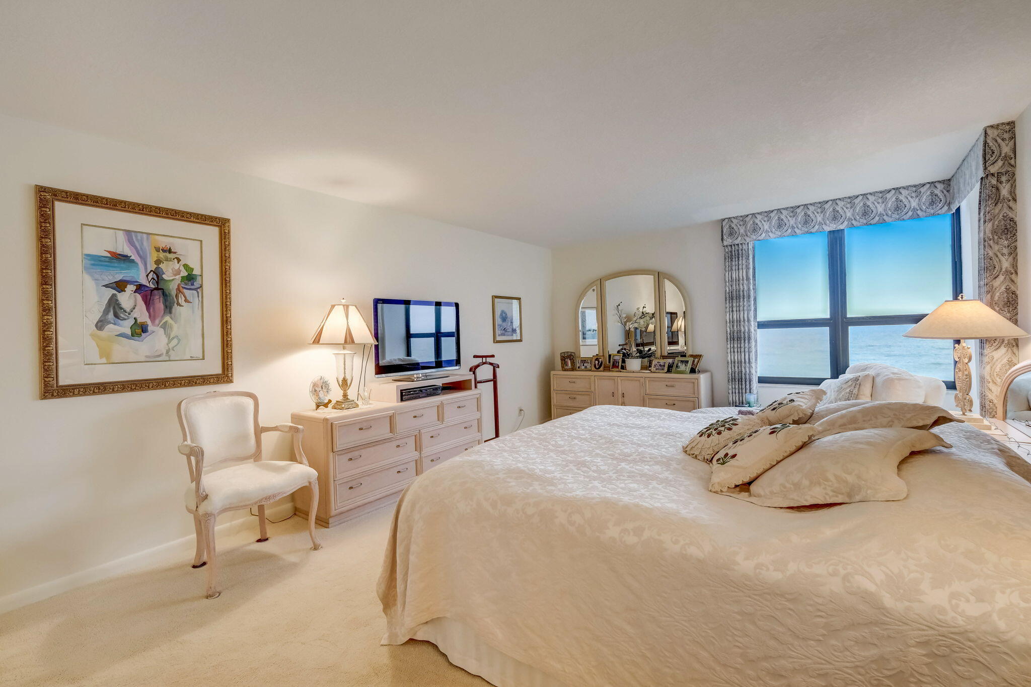 19670 Beach Road C513