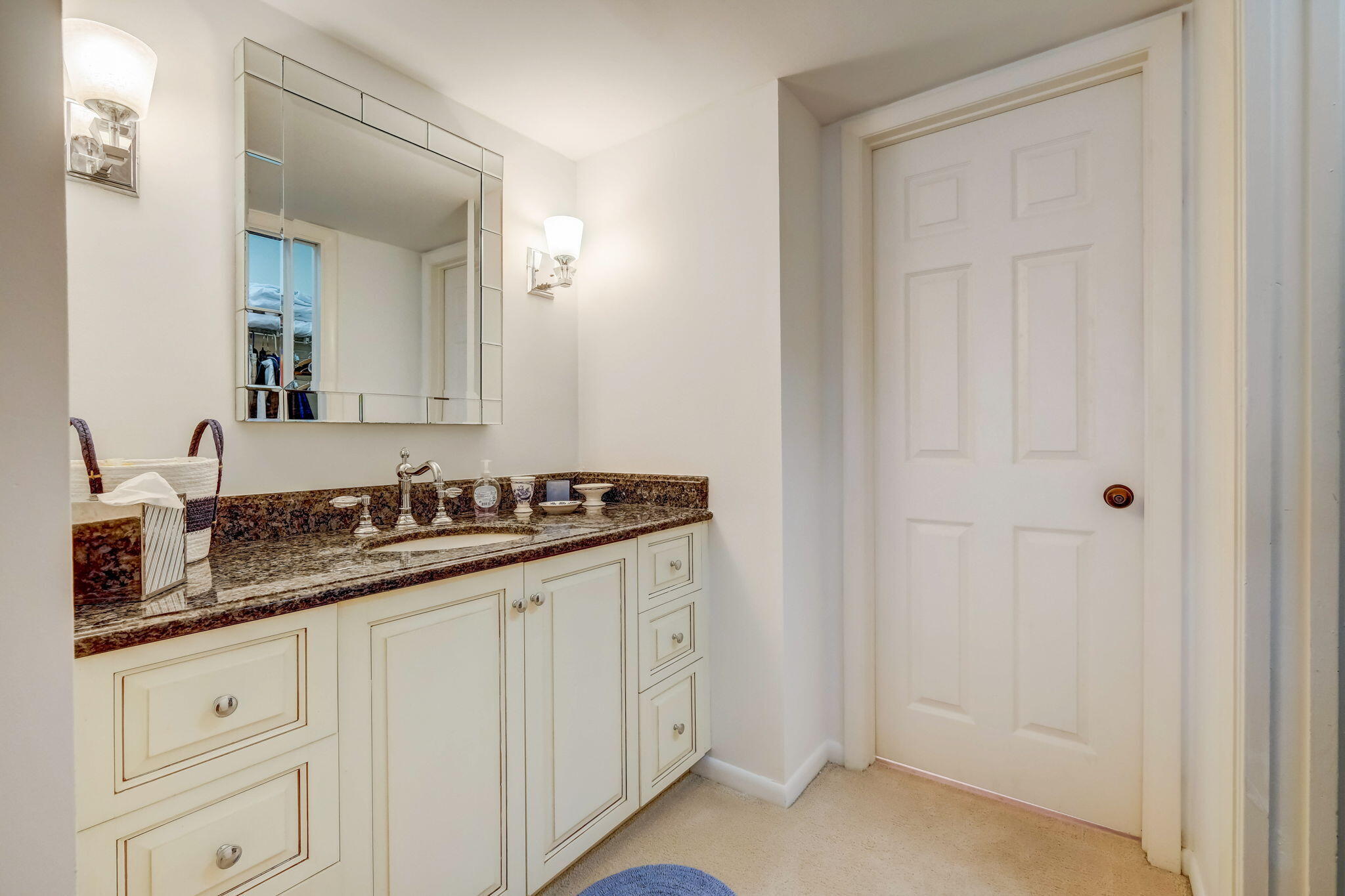 19670 Beach Road C513