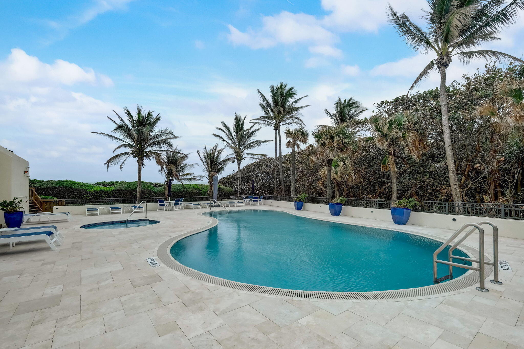 19670 Beach Road C513