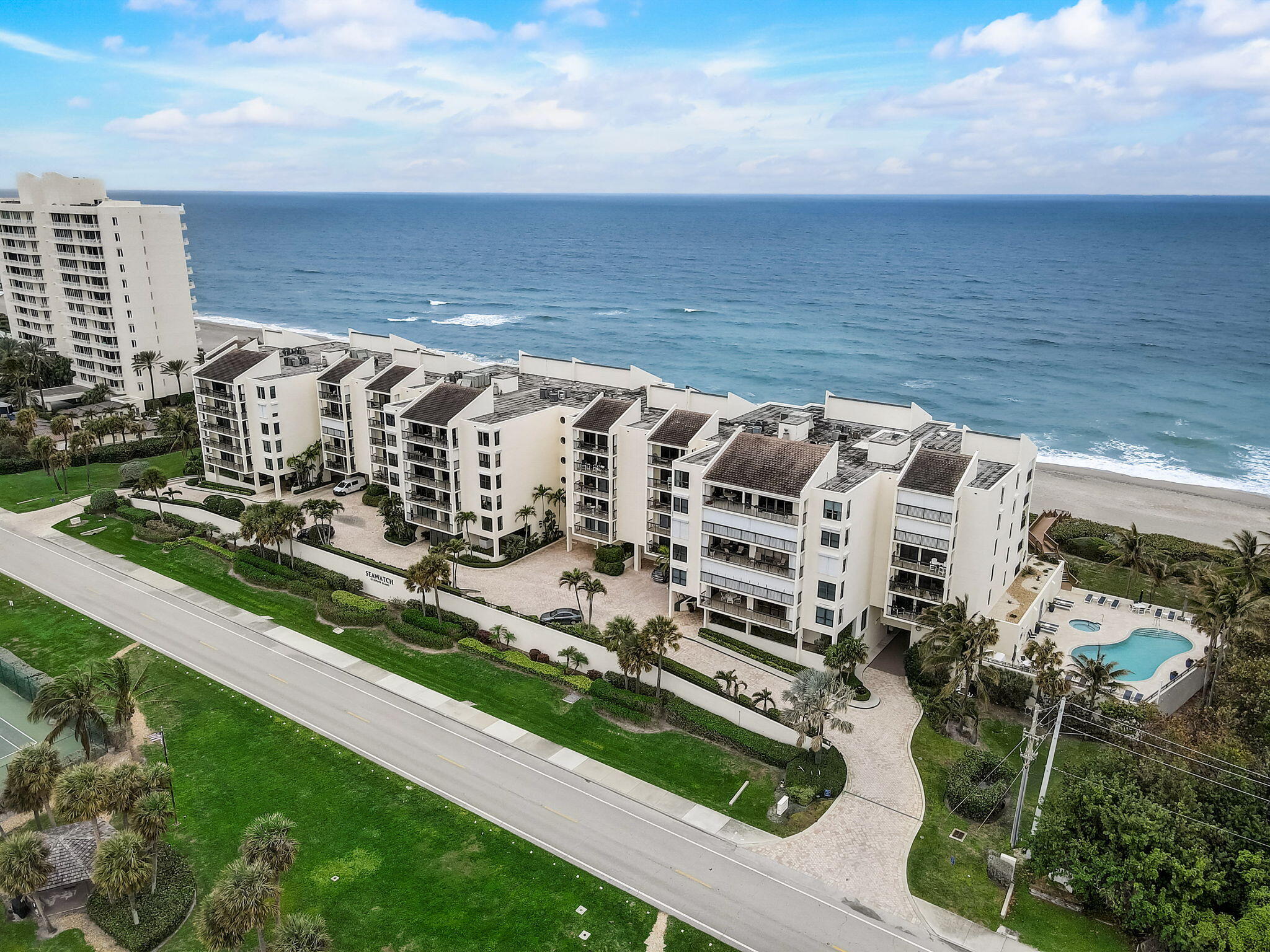 19670 Beach Road C513