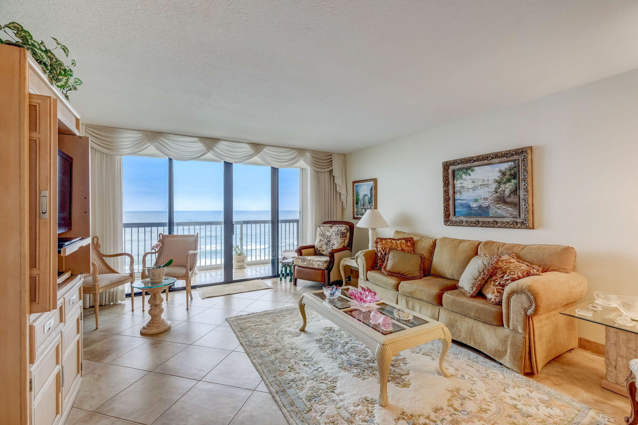 19670 Beach Road C513
