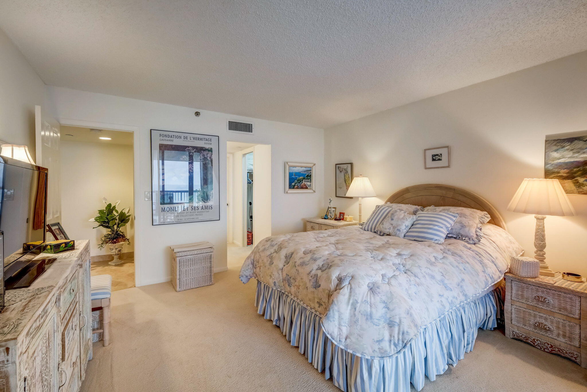 19670 Beach Road C513