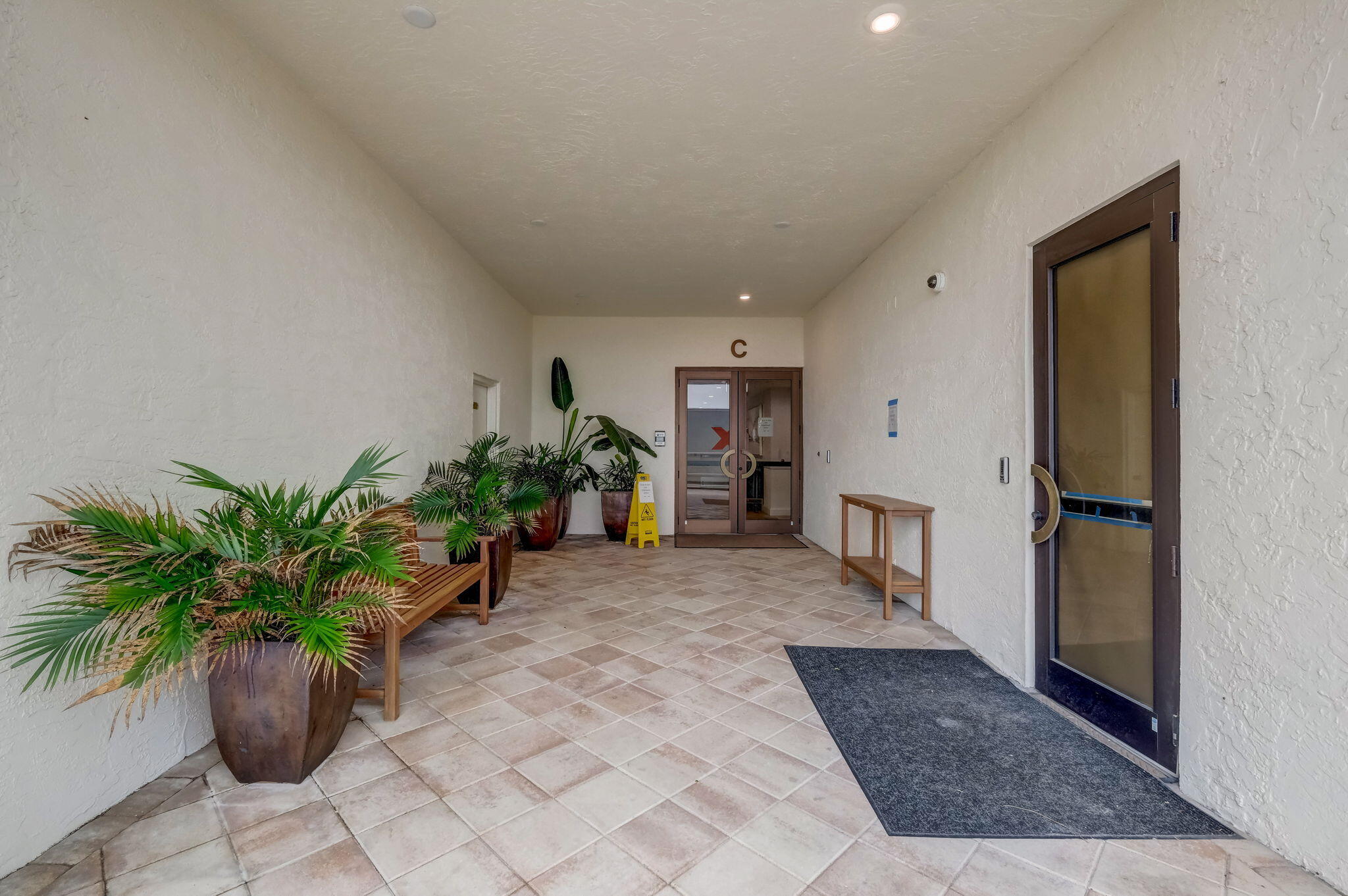 19670 Beach Road C513