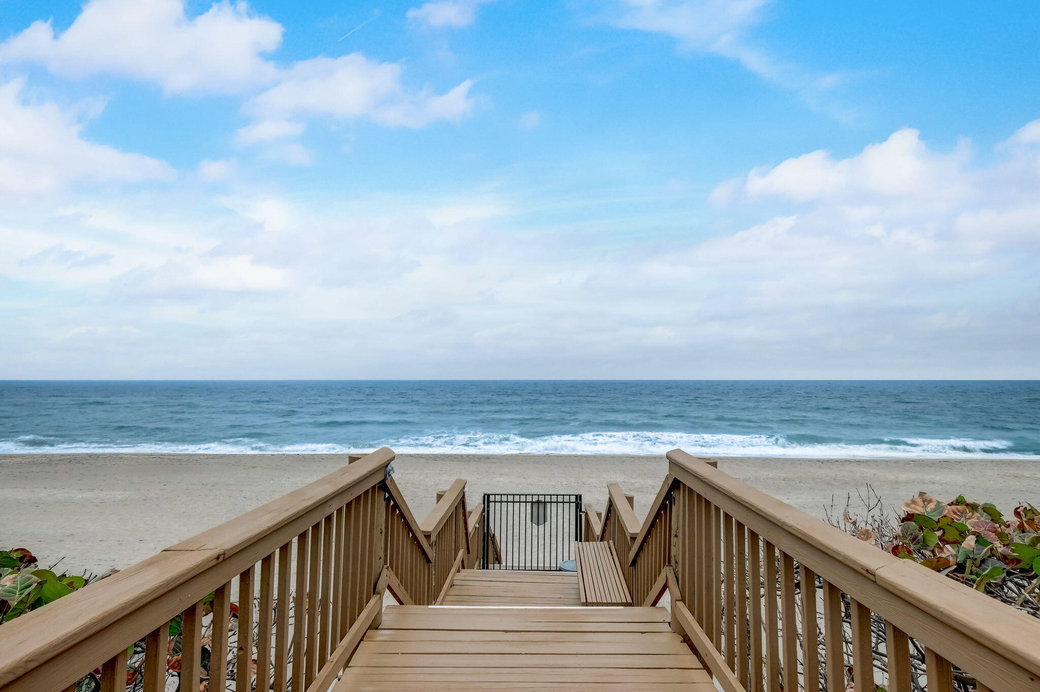 19670 Beach Road C513