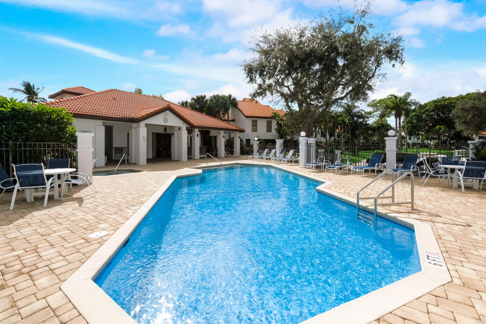 2379 Treasure Isle Drive 21