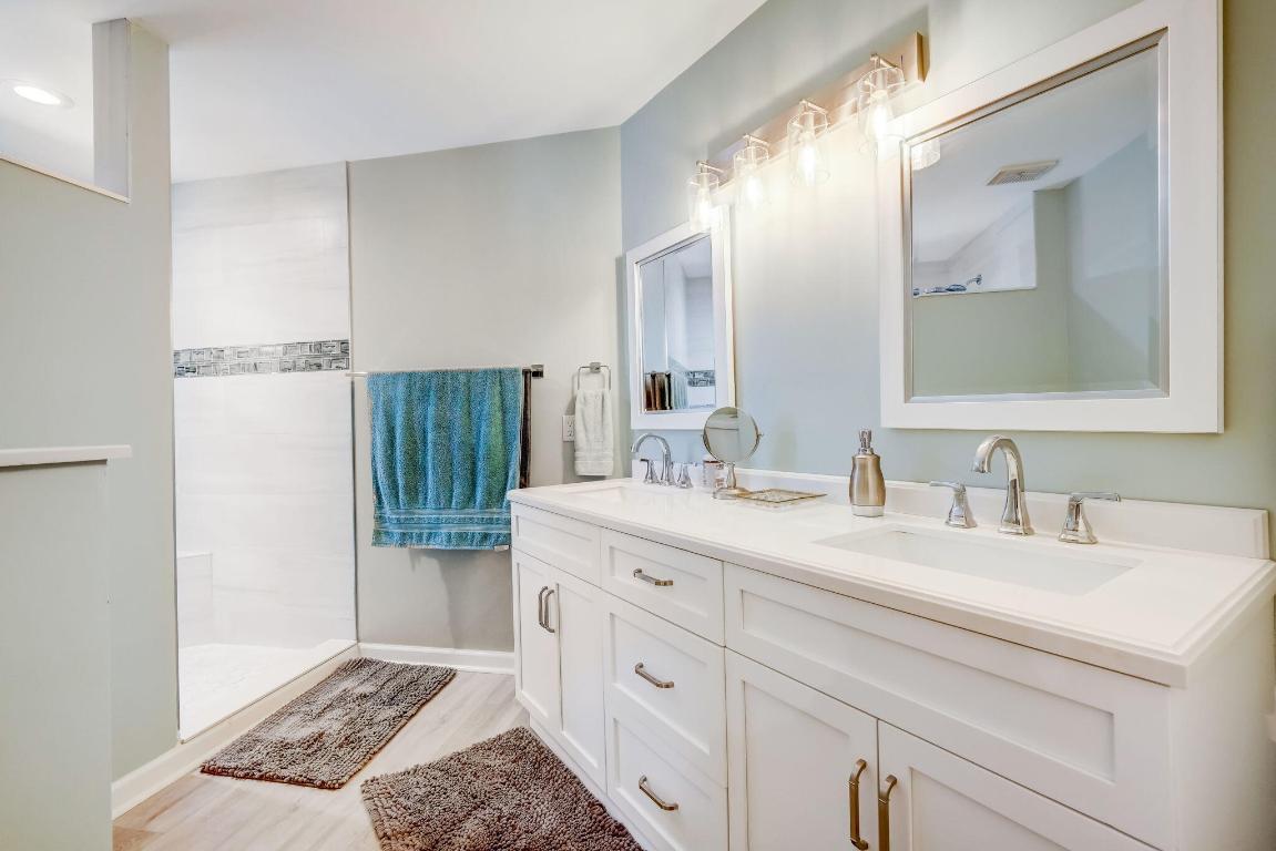 2379 Treasure Isle Drive 21