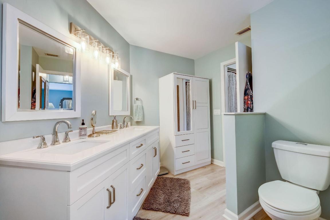 2379 Treasure Isle Drive 21