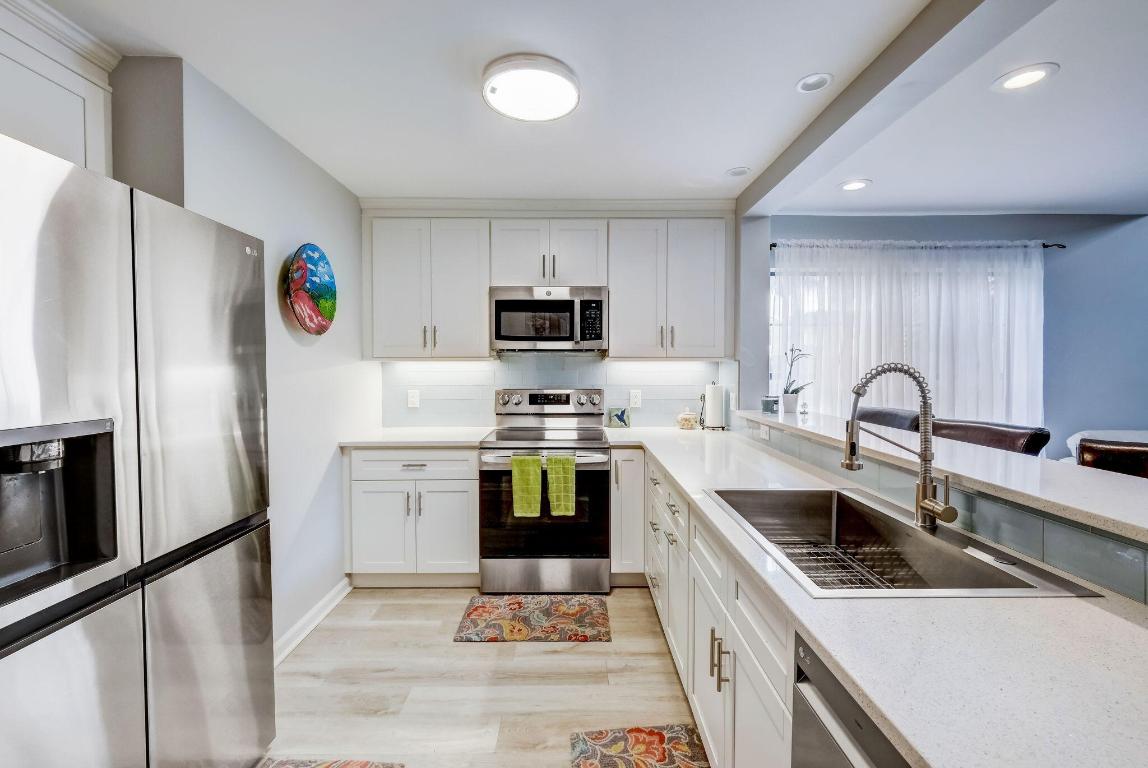 2379 Treasure Isle Drive 21