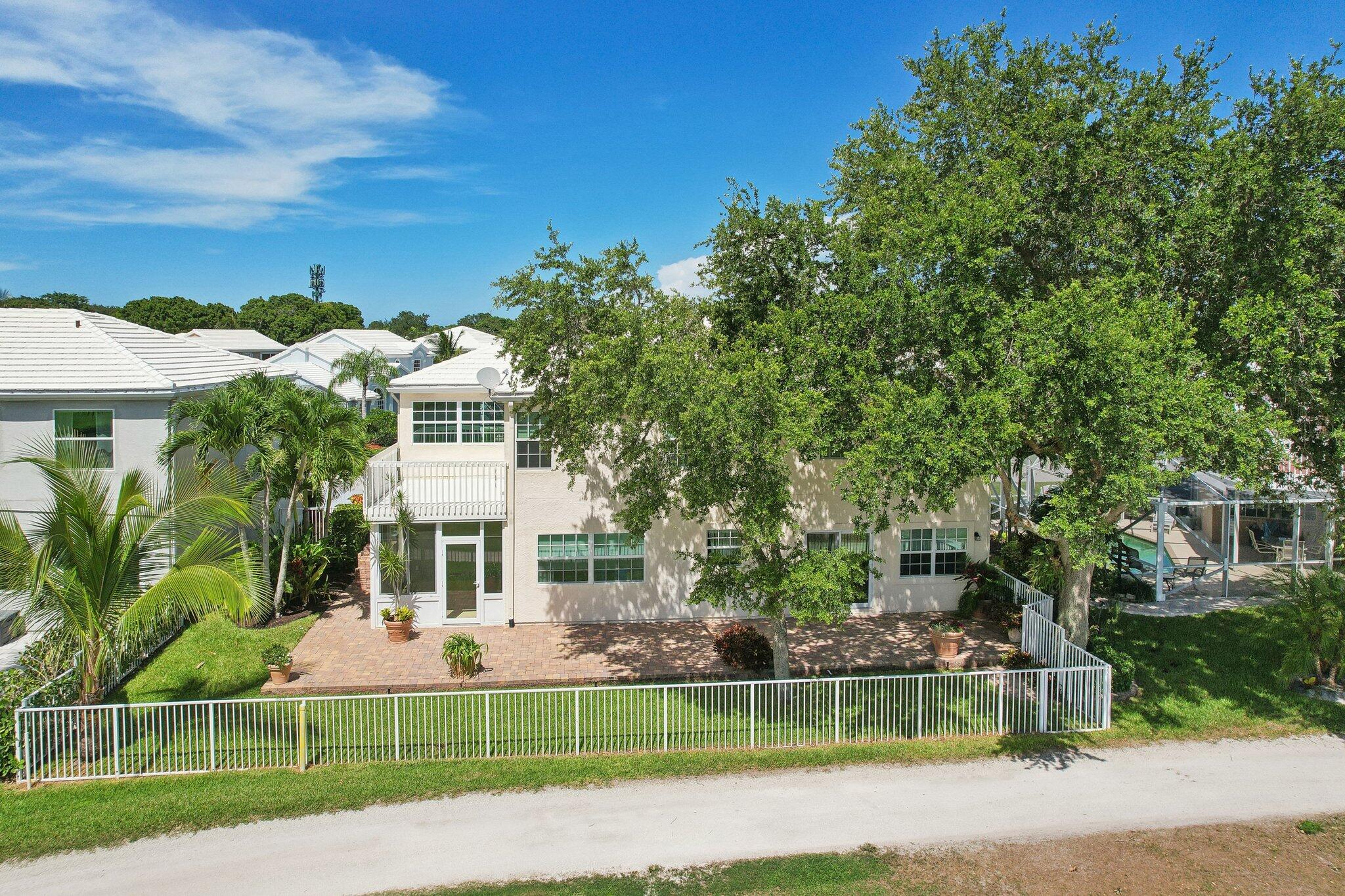 18180 SE Wood Haven Lane