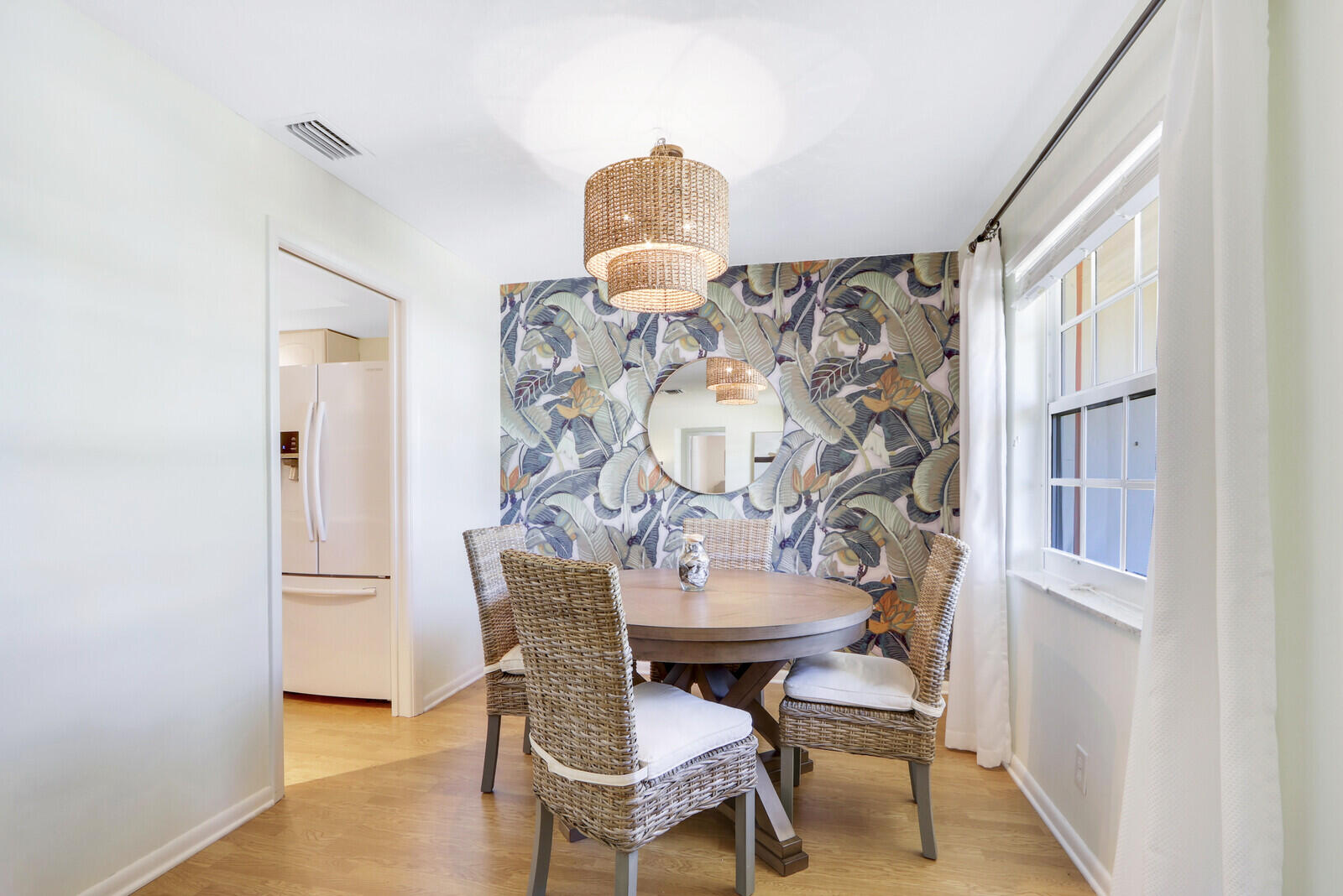 8574 SE Seagrape Way