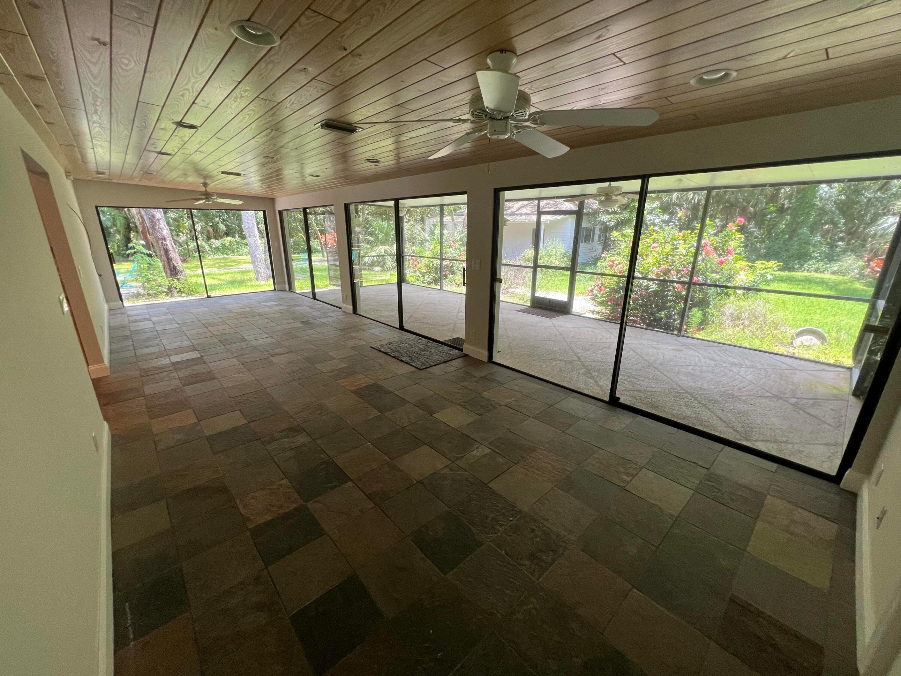 16700 96th Terrace N