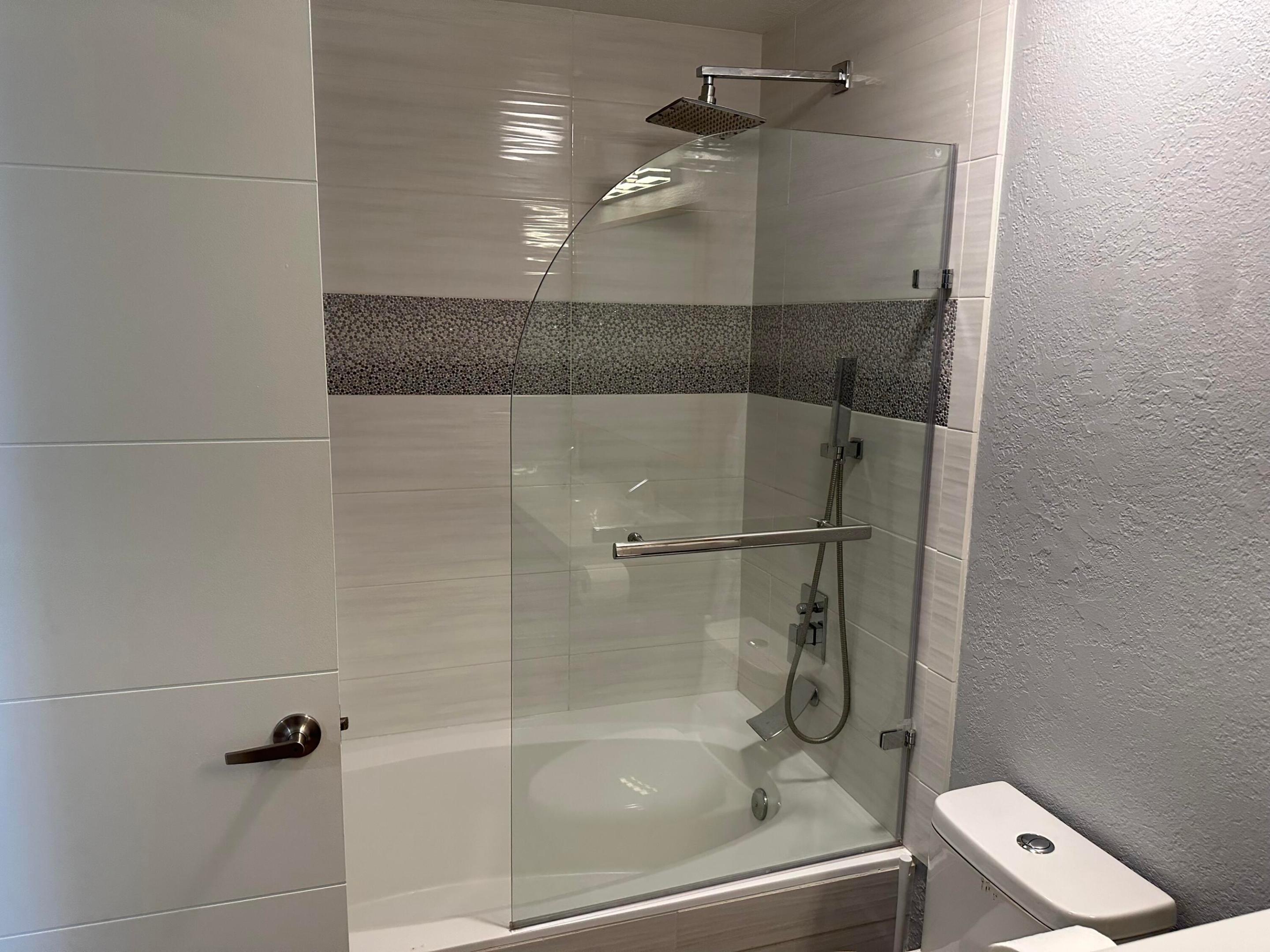 1801 S Us Highway 1 3b