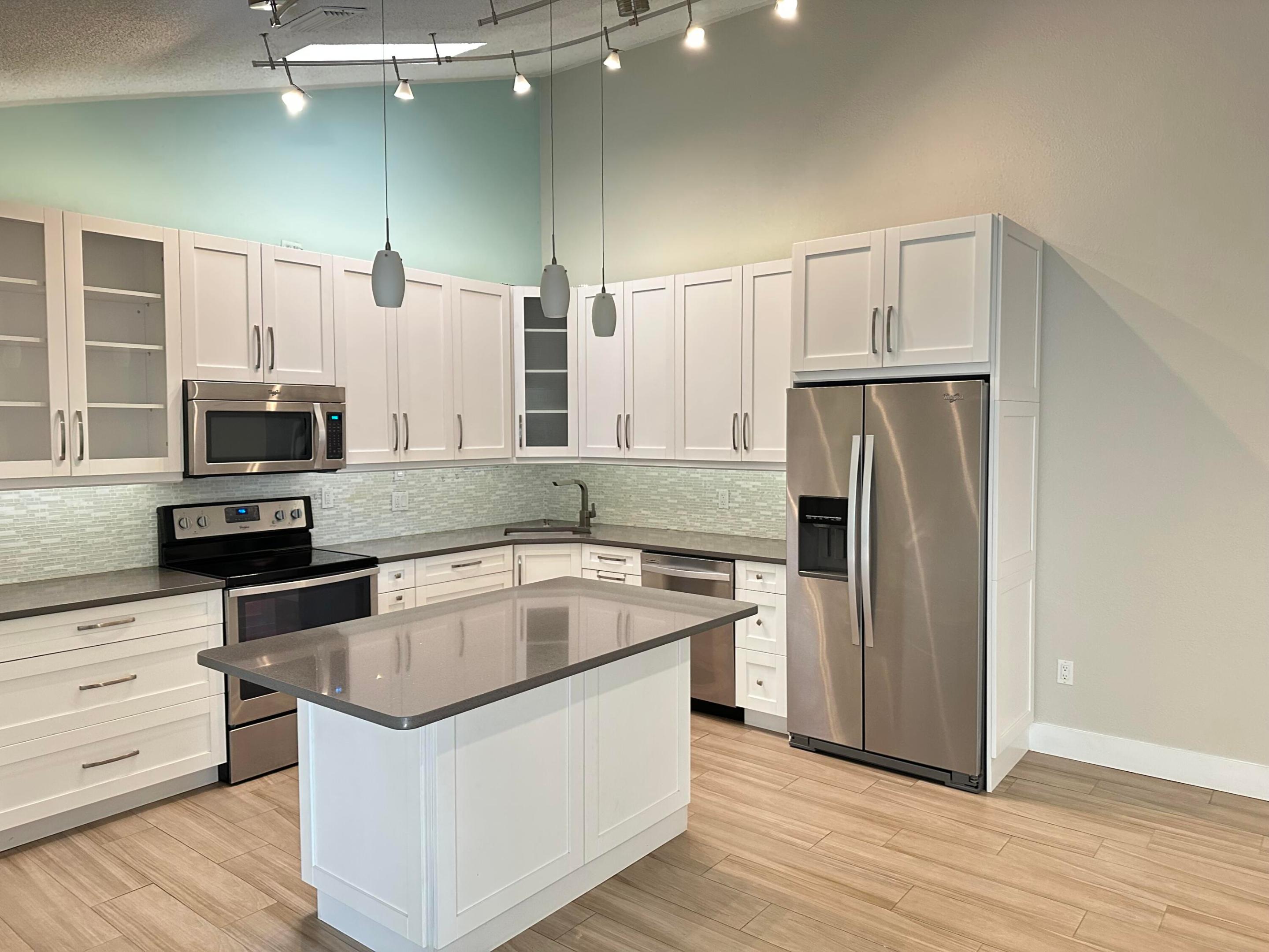 1801 S Us Highway 1 3b