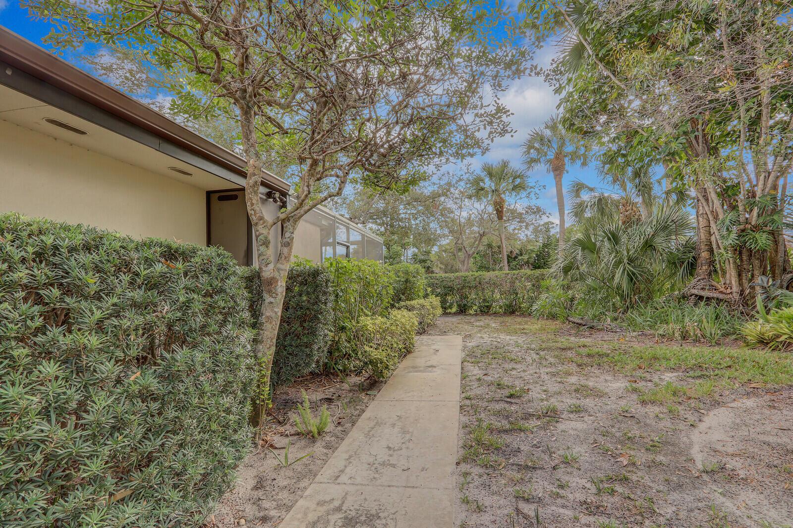 6292 SE Monticello Terrace