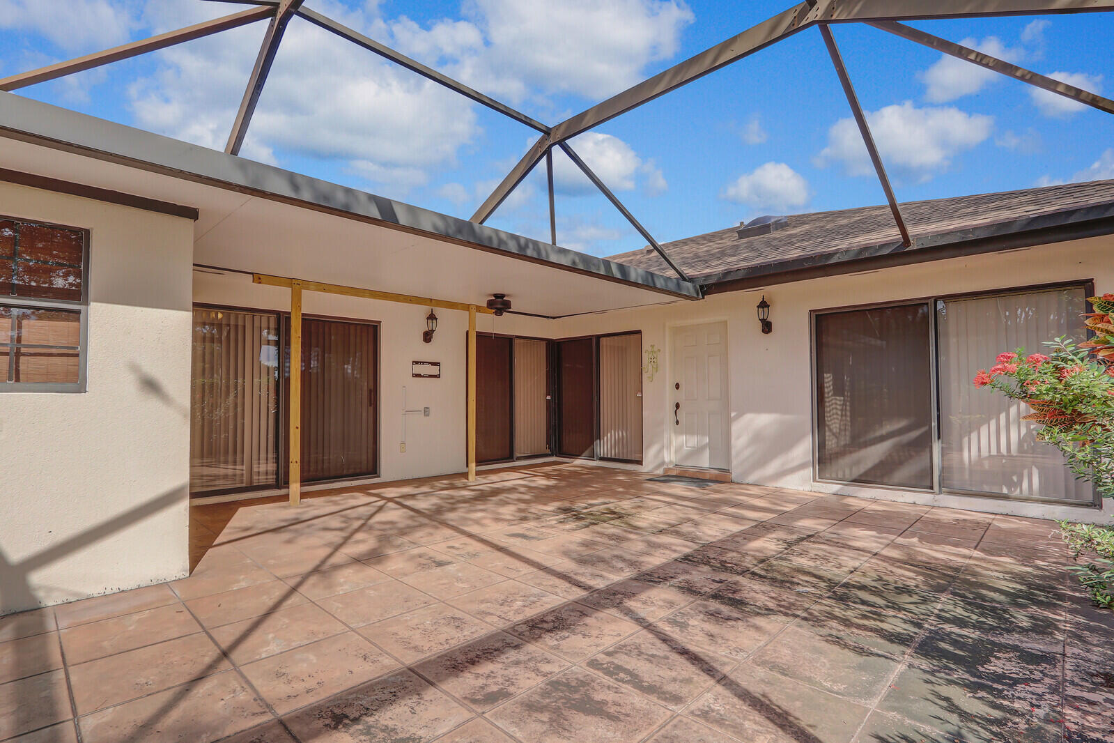 6292 SE Monticello Terrace