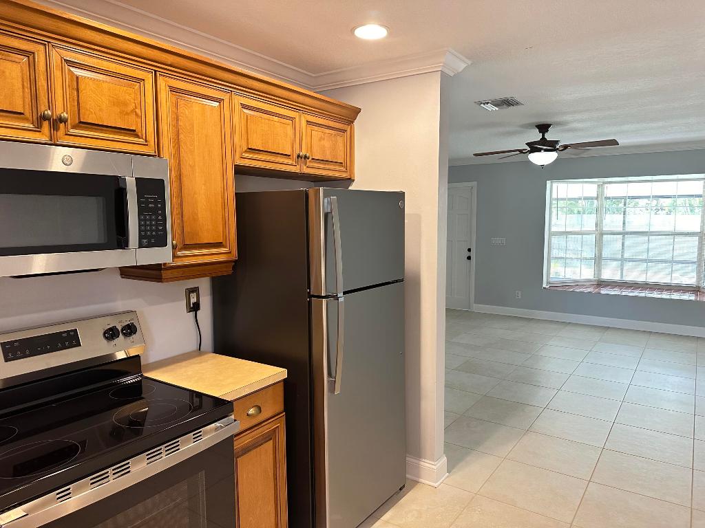 16119 122nd Drive N Cot