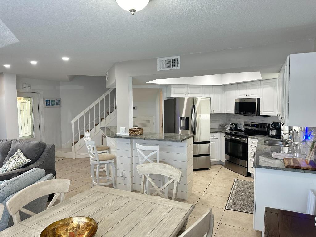 237 Seabreeze Circle