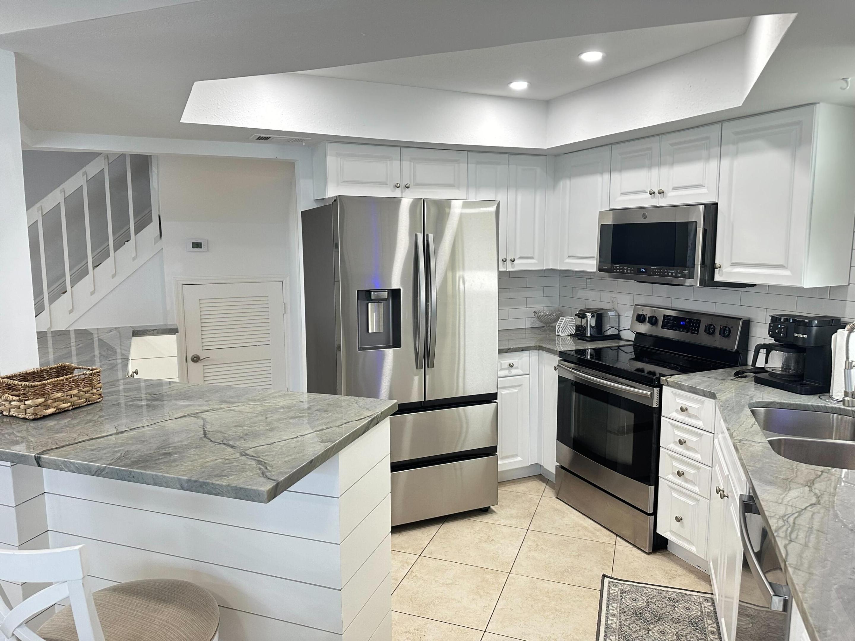 237 Seabreeze Circle