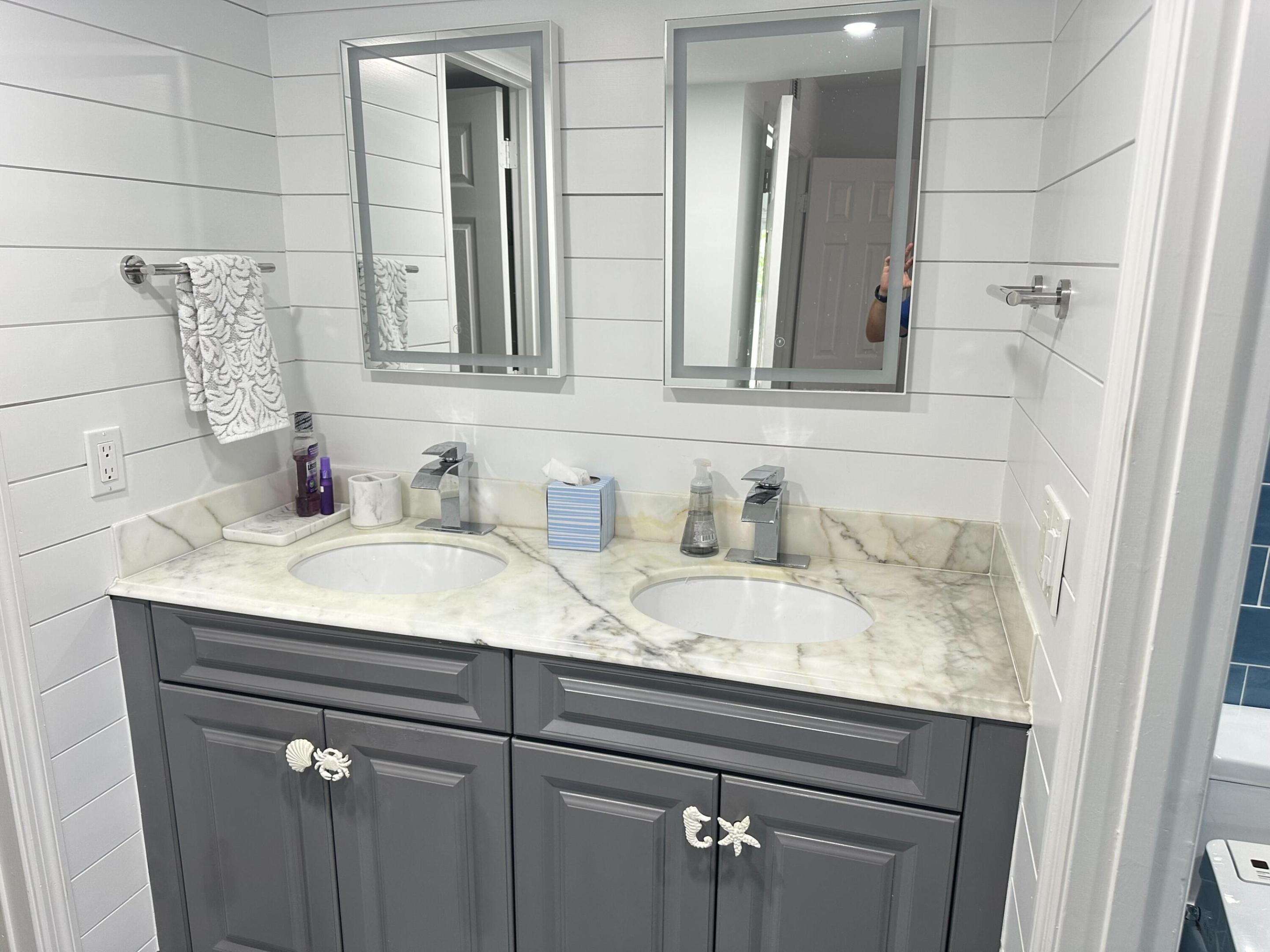 237 Seabreeze Circle