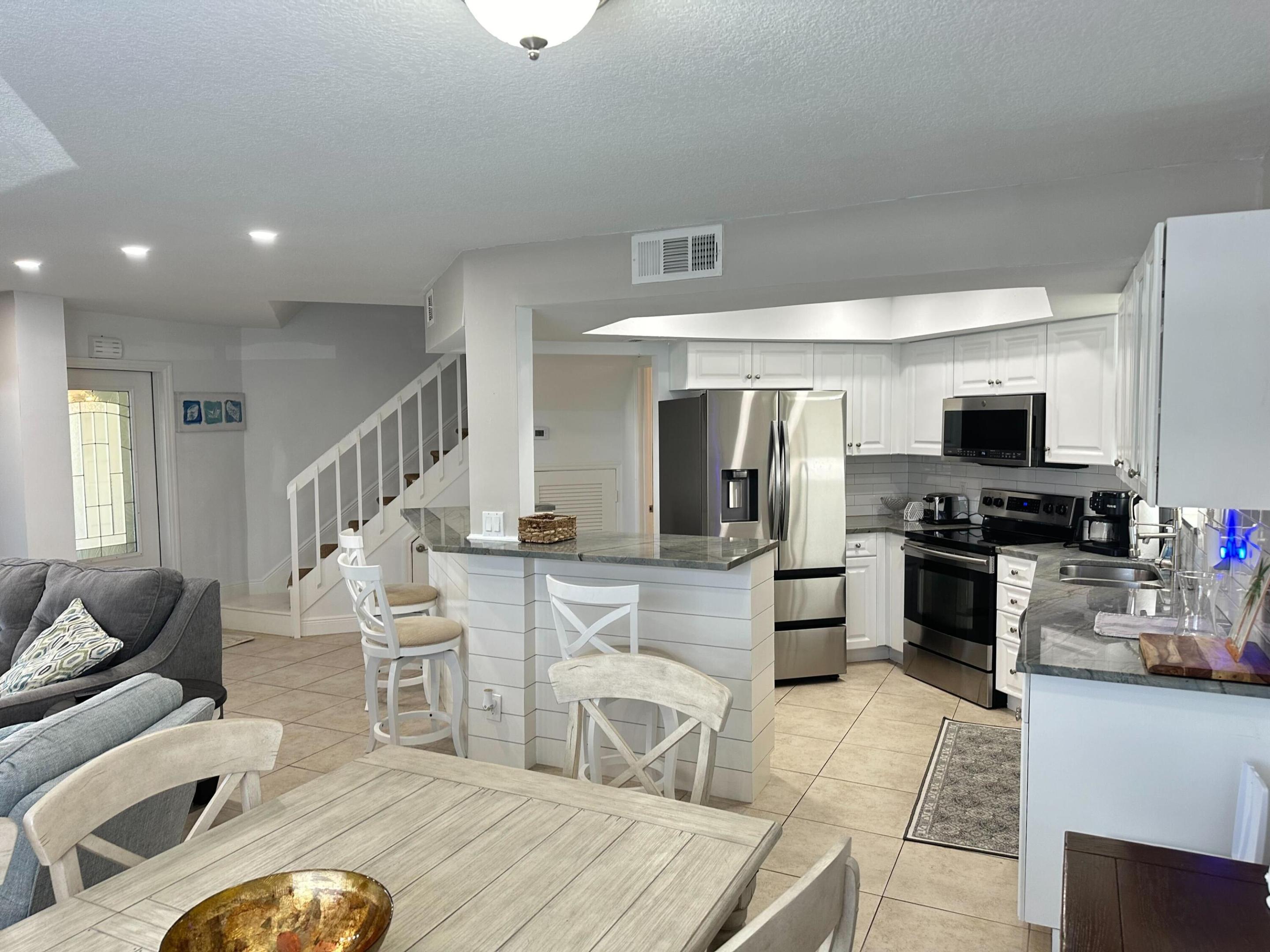 237 Seabreeze Circle