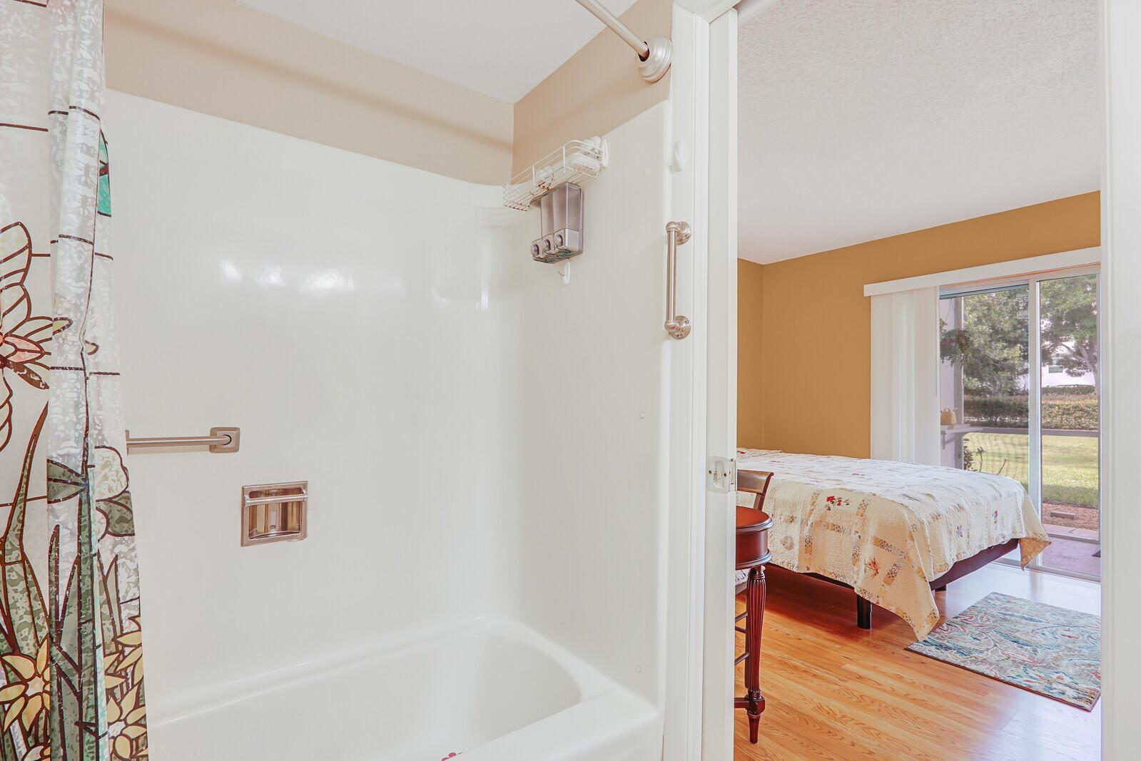 18081 SE Country Club Drive 2