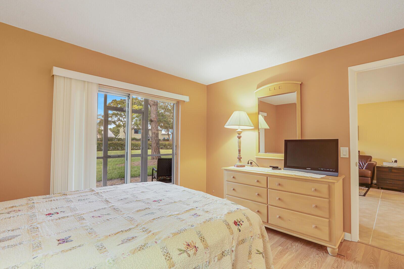 18081 SE Country Club Drive 2