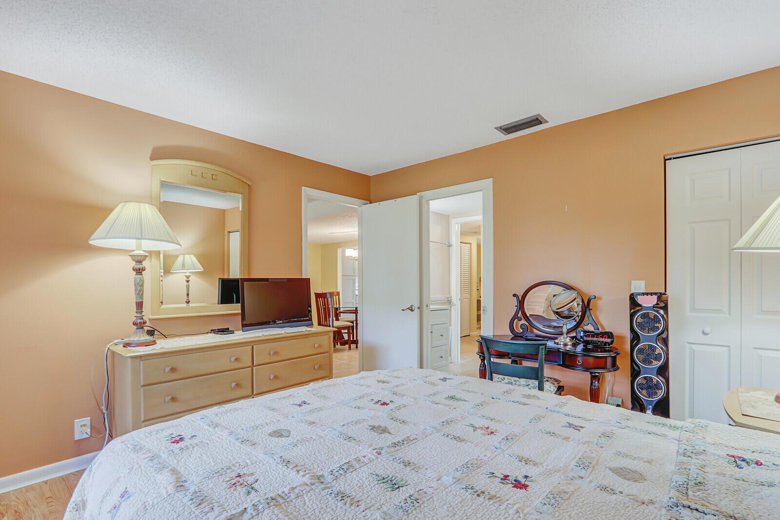 18081 SE Country Club Drive 2