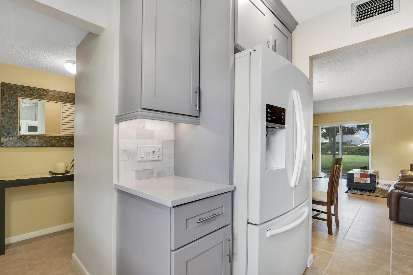 18081 SE Country Club Drive 2