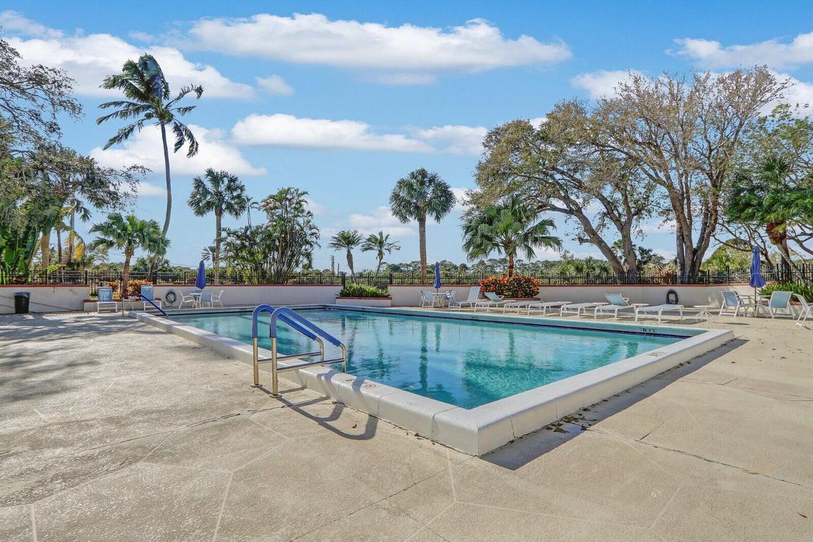 204 Sea Oats Drive F