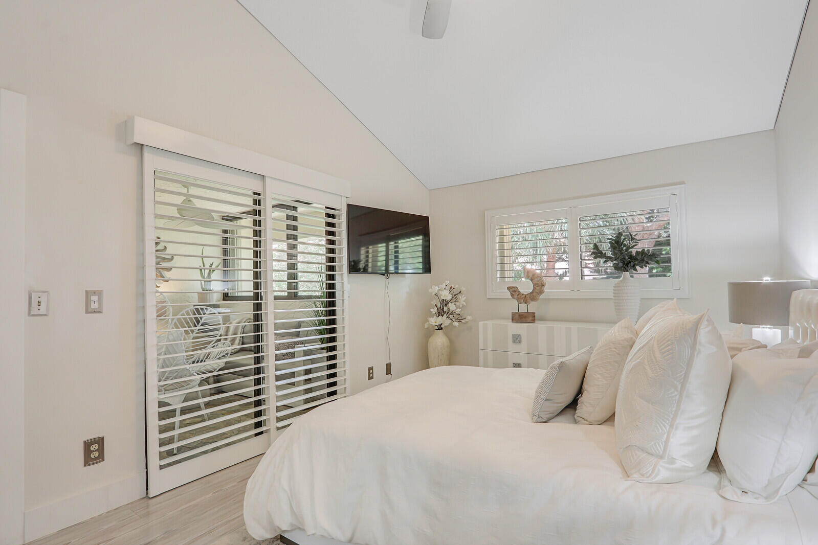 204 Sea Oats Drive F