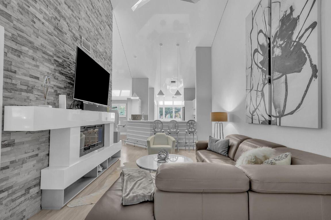 204 Sea Oats Drive F