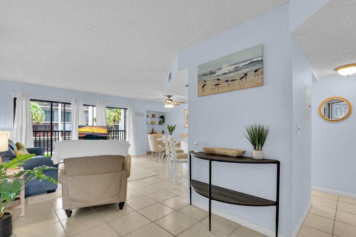 1605 S Us Highway 1 A204 A204