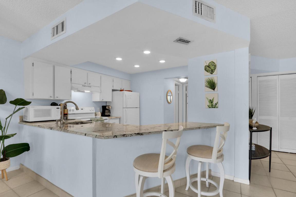 1605 S Us Highway 1 A204 A204