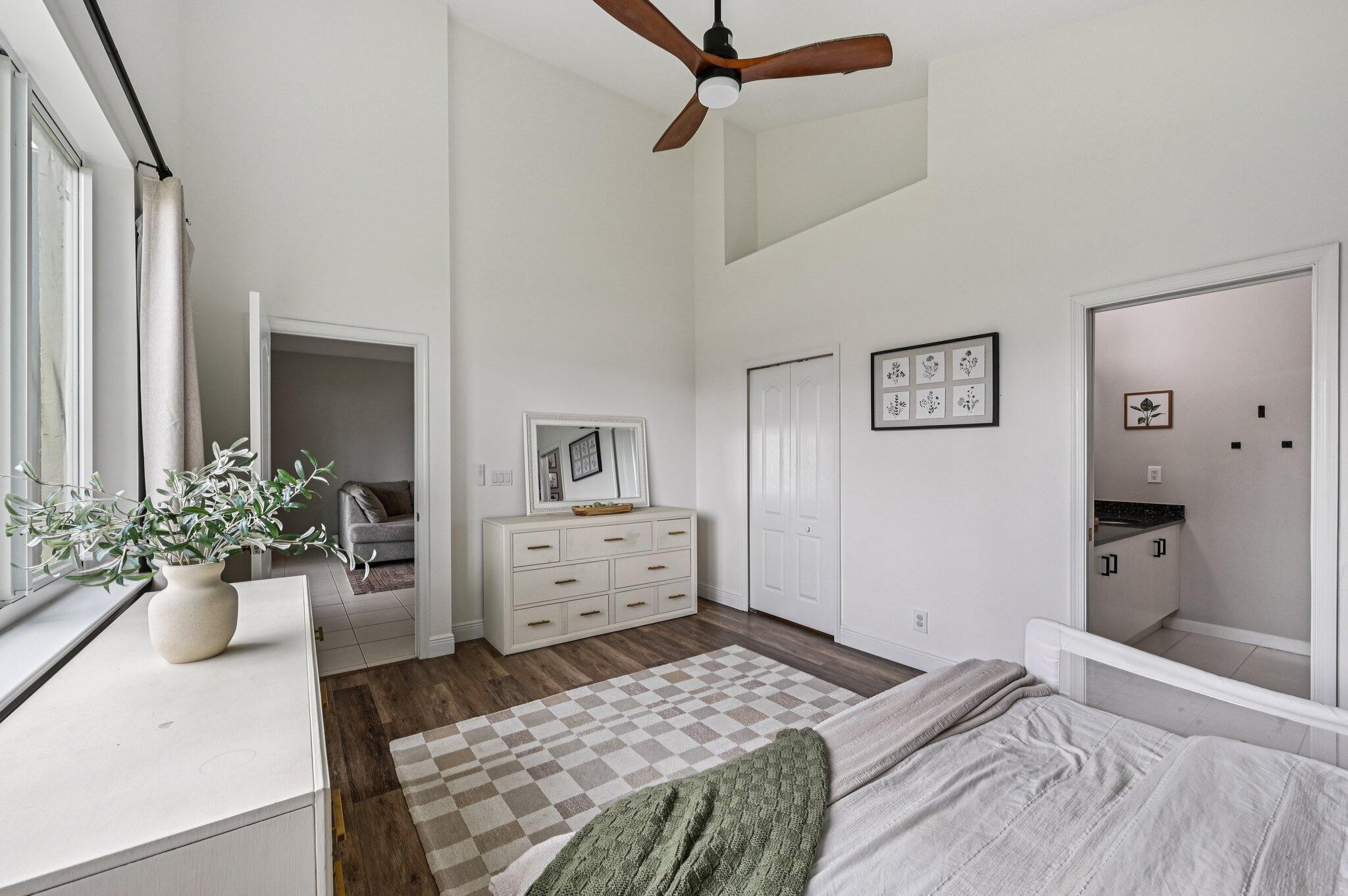 3142 SW Solitaire Palm Drive